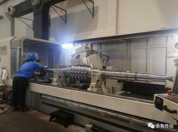高精度蜗轮副制造技术国际先进，国内第一