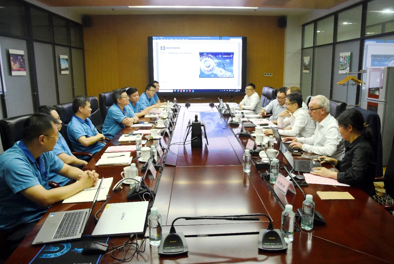 克诺尔商用车亚太区执行董事会主席徐保平访问法士特