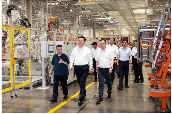 再见，谭旭光；你好，满慎刚！