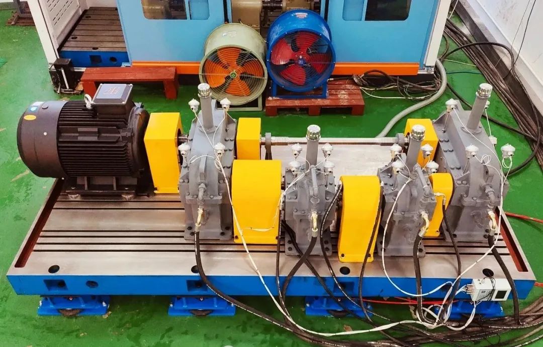 平遥减速器研发的机械封闭超高速试验台调试成功